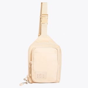 Beis Sport Sling in Beige